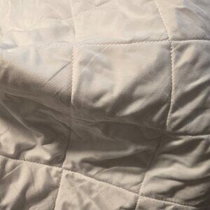 Queen Mattress Pad | Quilted Mattress Protector | Excellent Condition